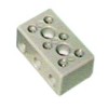 Porcelain terminal block hole distance 20mm H 22mm L 50mm W 30mm 3-pole 10mm? max 450V max. 15A