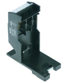 Adapter f?r DIN-Schienenbefestigung